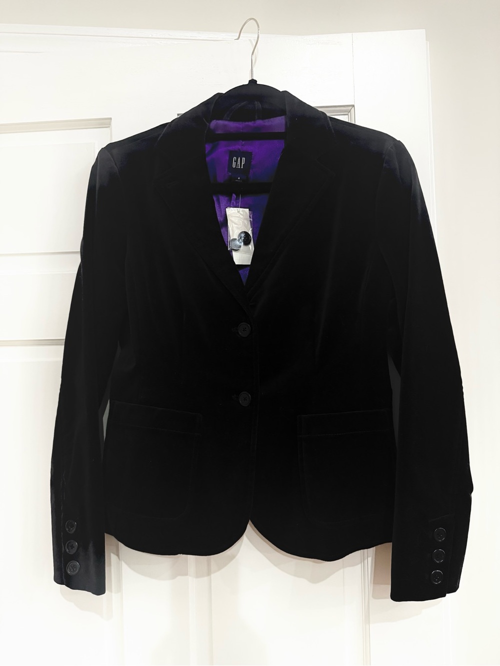 NEW WITH TAGS- GAP Black Velvet Blazer with Purple Lining